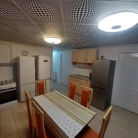 Gæstehus Alexandra Vendeghaz Tiszaújváros