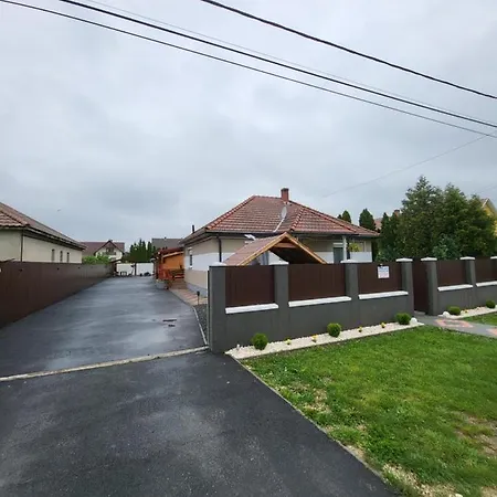 Alexandra Vendeghaz Gæstehus