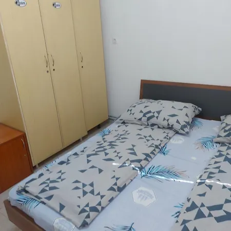 Alexandra Vendeghaz Konukevi Tiszaújváros