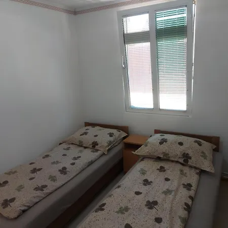 Konukevi Alexandra Vendeghaz Tiszaújváros