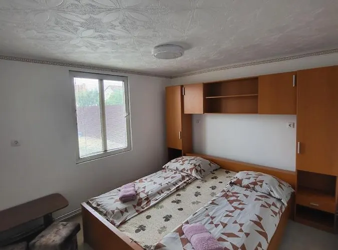 Guest house Alexandra Vendeghaz Tiszaujvaros